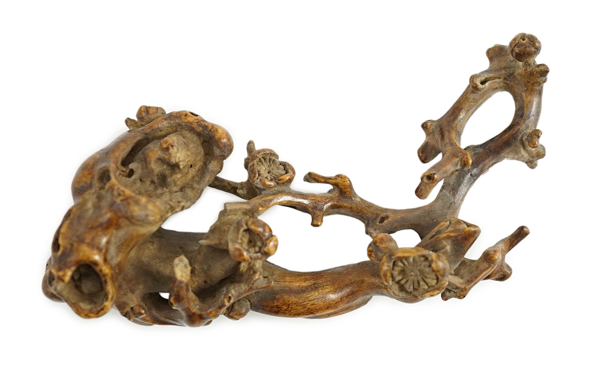 A Chinese aloeswood (?) carving, 10cm, boxed